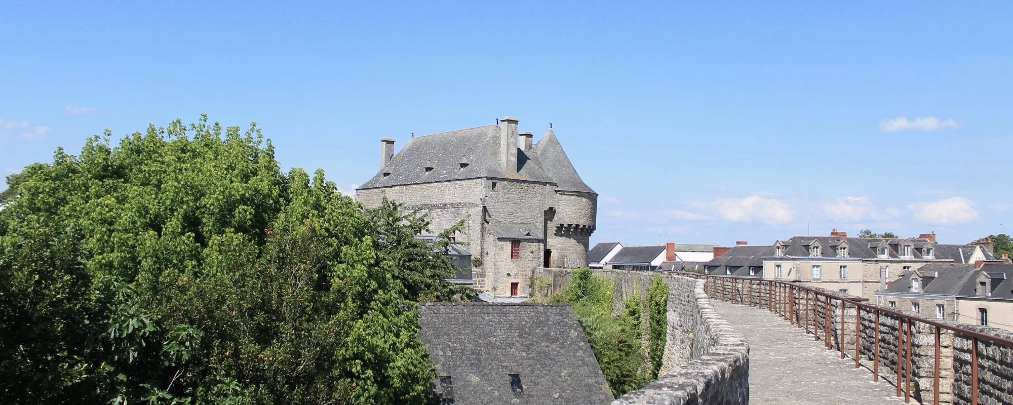 De middeleeuwse stad Guérande: een bezoek aan het Carcassonne van het westen